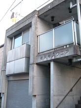 （株）楽人プレジャーズ>
