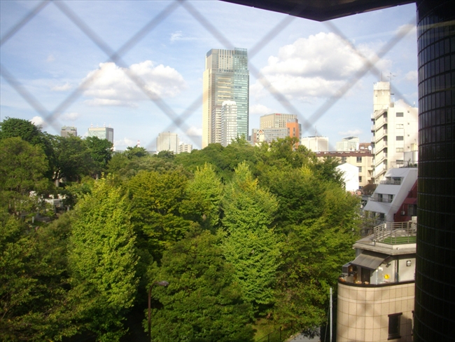 東京ミッドタウンを望む眺望