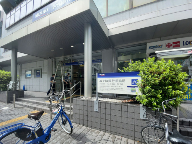 1階のみずほ銀行 飯田橋支店