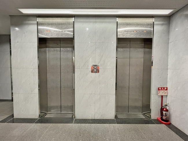 エレベーター（新館）