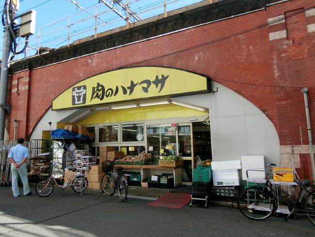 徒歩1分の肉のハナマサ 神田店