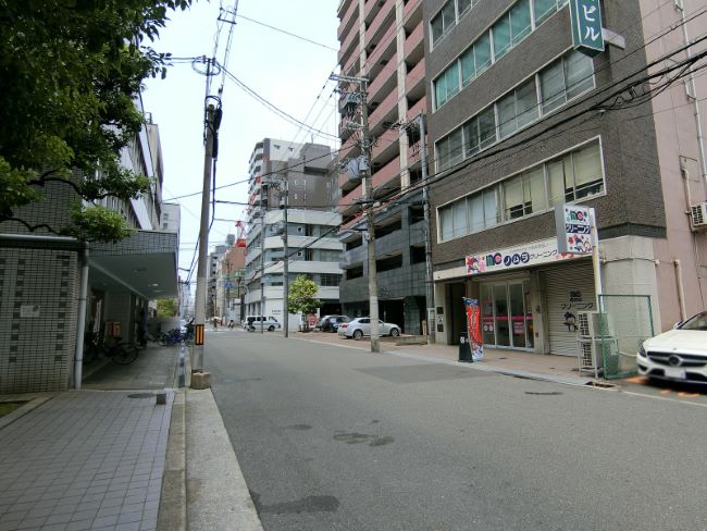 NTPR堺筋本町ビル前面の通り