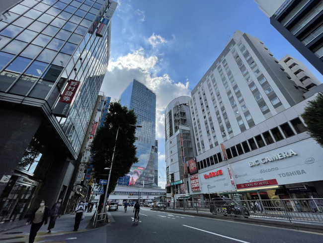 渋谷野村證券ビル前面の通り