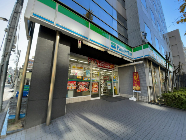 近くのファミリーマート 江戸川橋駅西店