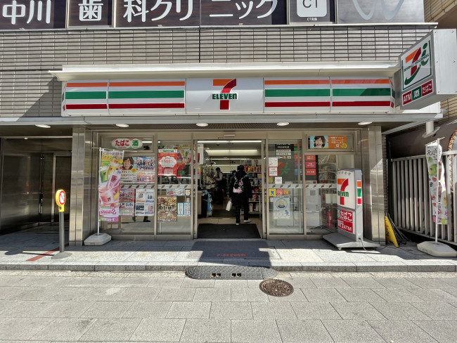 同じ並びのセブンイレブン神田和泉町店