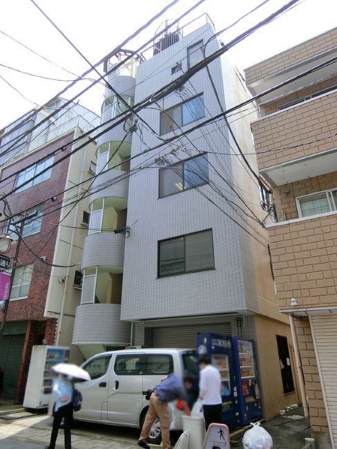 Mビル