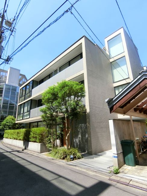 Aoyama Alley