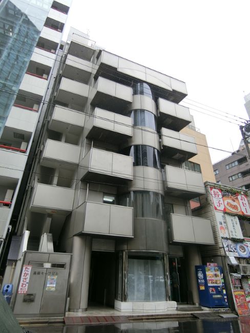 Takahashi Safe Building Exterior