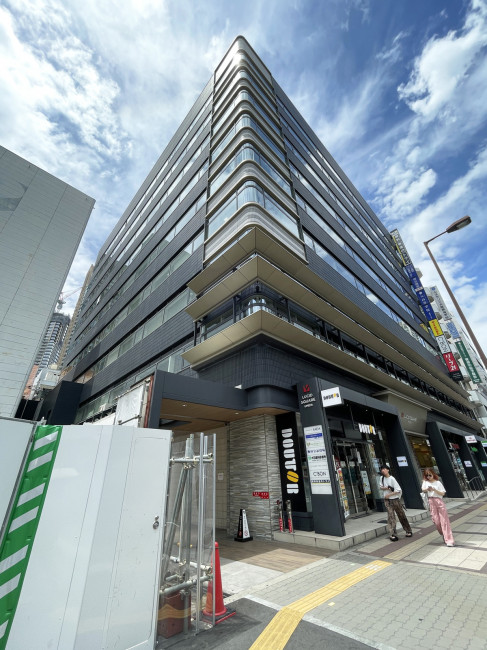 LUCID SQUARE UMEDA