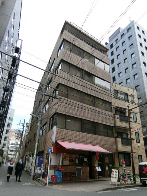 THE HUB茅場町