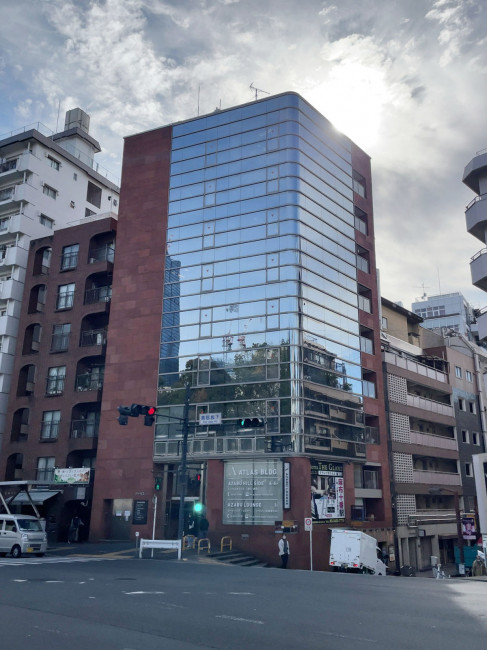 THE HUB麻布十番