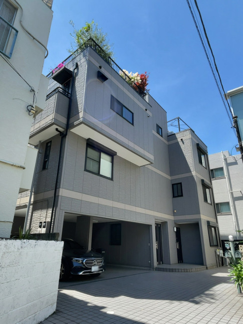 南青山ガーデンハウス