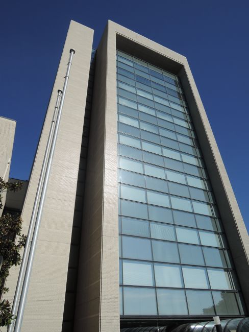 三井住友信託銀行千里ビル
