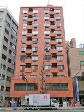 ライオンズ三田ビルの外観
