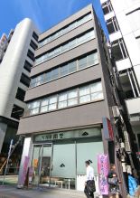 Showa Building Exterior2