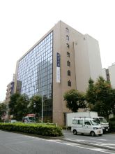 Nihon Seimei Shinjuku-Gyoenmae Building Exterior