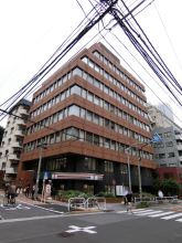 Shinjuku Marune Building Exterior