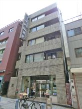 内山ビルの外観