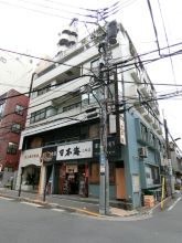 プラザ芝ビルの外観