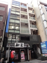 スタックスビルの外観
