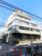 Jingumae Green Building Exterior1