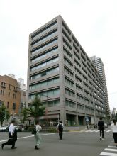 Hitotsubashi SI Building Exterior