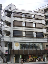 野津ビルの外観