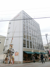 自由が丘フコク生命ビルの外観