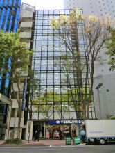 立花新宿ビルの外観
