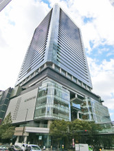 グランフロント大阪 タワーAの外観