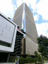 グランフロント大阪 タワーCの外観