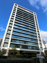 日清食品ホールディングス大阪本社ビルの外観