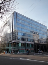 AI Premiumビルの外観