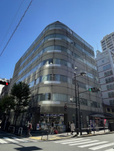 トラスティ麹町ビルの外観