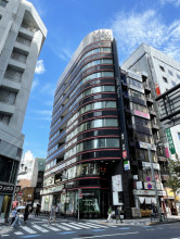 M&Eスクエアの外観