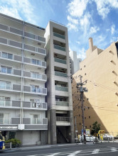 神代ビルの外観