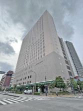 国際ファッションセンタービルの外観