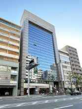 スリージェ南森町ビルの外観