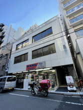 YKB東ビルの外観