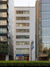 渡辺商事赤坂ビルの外観