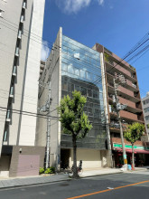 交徳ビルの外観