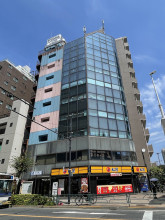 新宿ビジネスタワーの外観