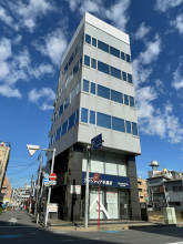 日企栄町ビルの外観