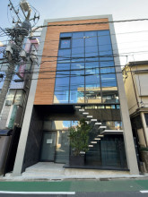 ESCALIER不動前の外観