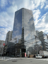 三宮スカイビルの外観