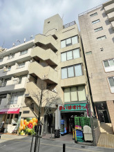アークランド四谷ビルの外観