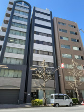 岩本町ツインビルの外観