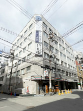 NLC新大阪18号館の外観