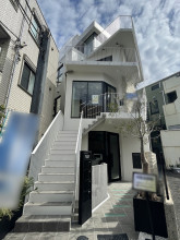 HACO JINGUMAEの外観