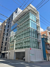 マルイビルの外観